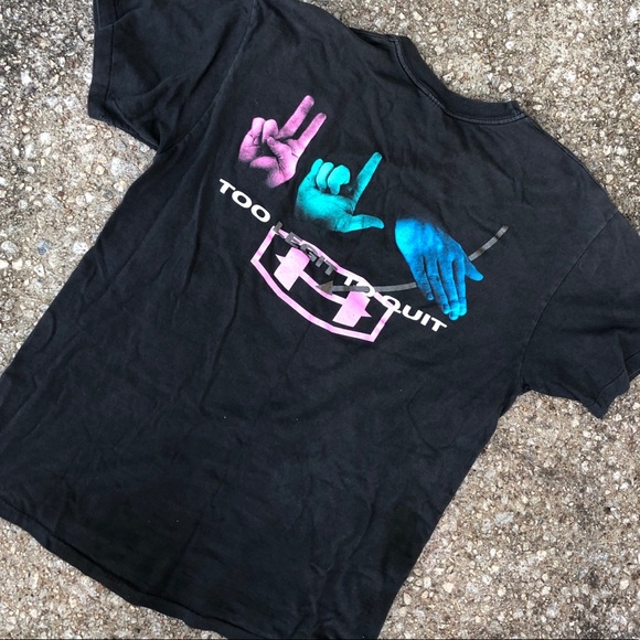 Vintage MC Hammer T-shirt - Picture 2 of 6